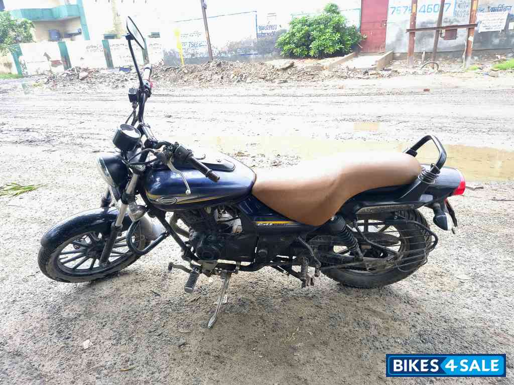 Bajaj Avenger Street 150