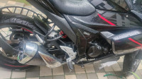 Black Suzuki Gixxer SF