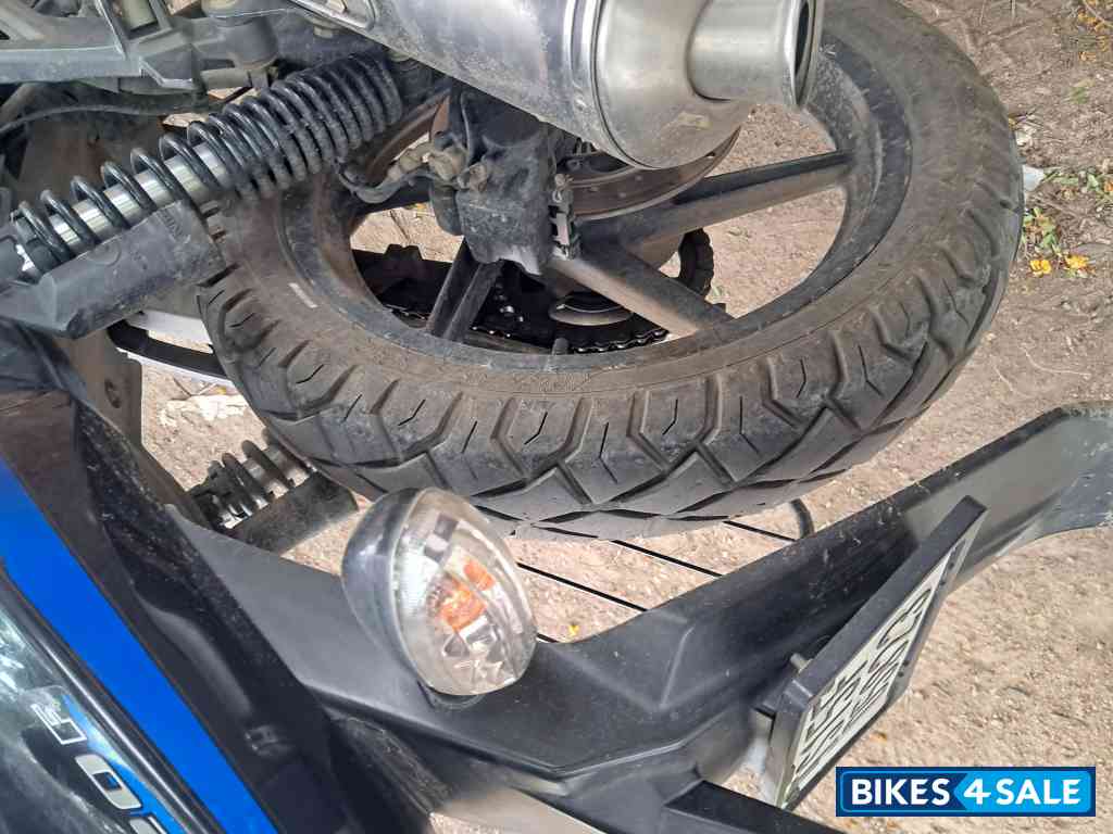 Bajaj Pulsar 220 DTSFi