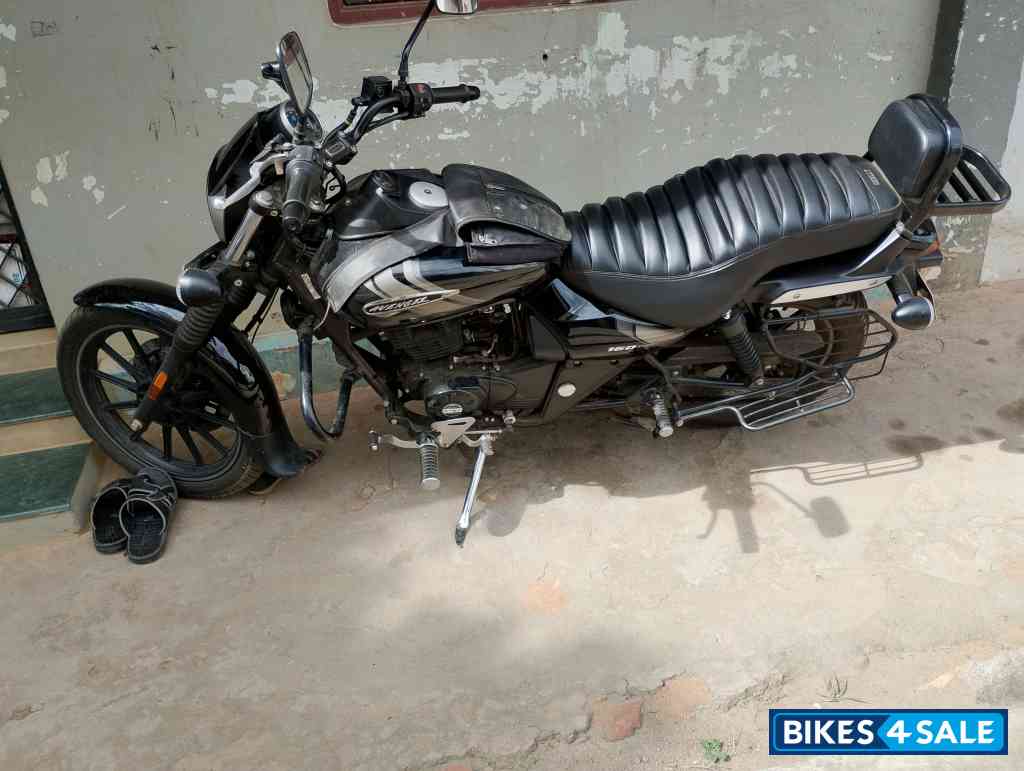 Bajaj Avenger Street 160 BS6