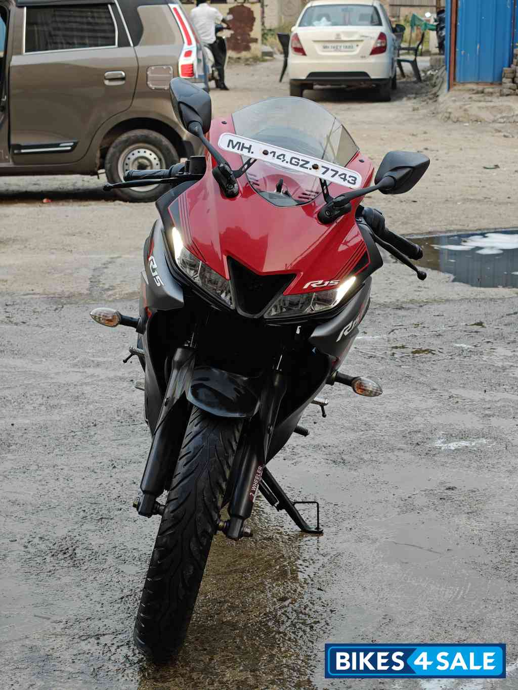 Thunder Grey Yamaha YZF R15 V3