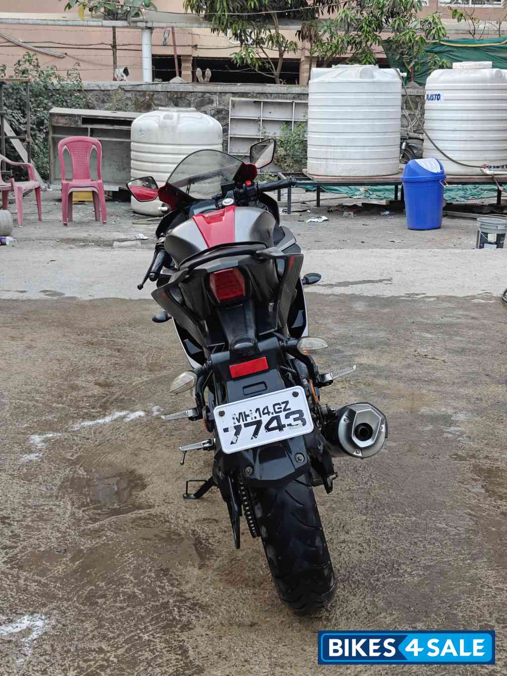 Thunder Grey Yamaha YZF R15 V3