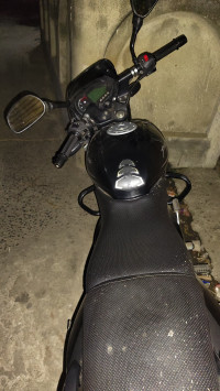 E Black With Platinum Bajaj Pulsar 125
