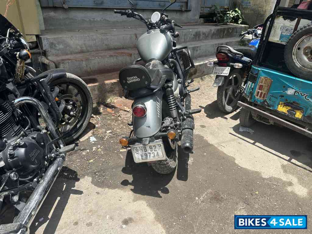 Royal Enfield Meteor 350 Stellar Royal Enfield Meteor 350 Stellar