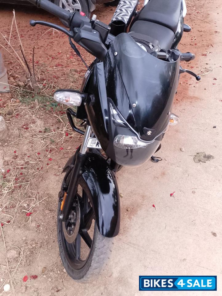 Bajaj Pulsar 125 Carbon Fibre Disc Split Seat