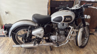 Royal Enfield Classic 500