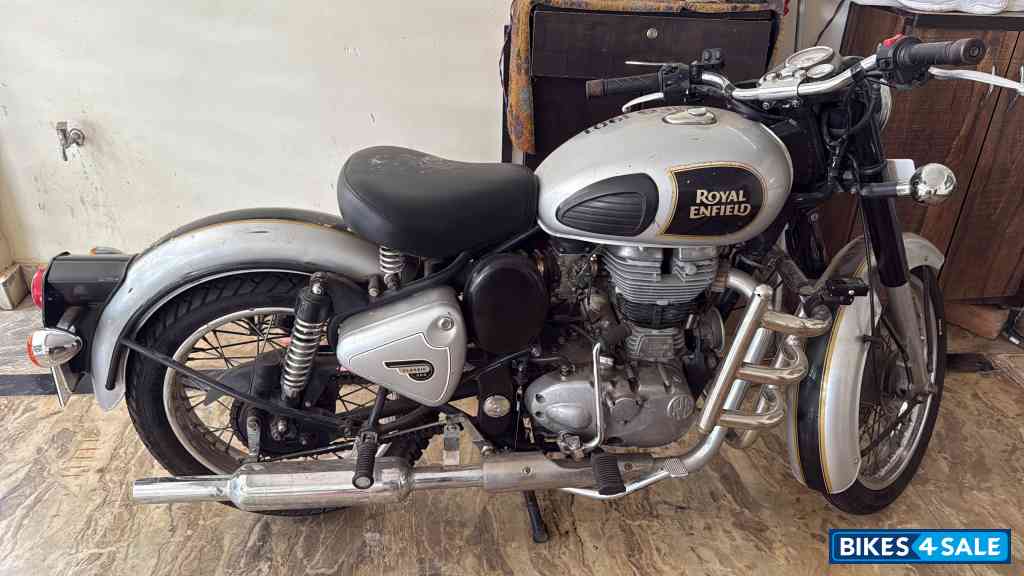 Royal Enfield Classic 500