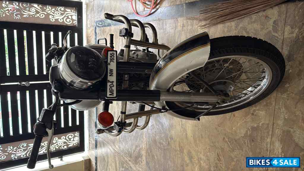 Royal Enfield Classic 500