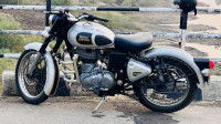 Royal Enfield Classic 500