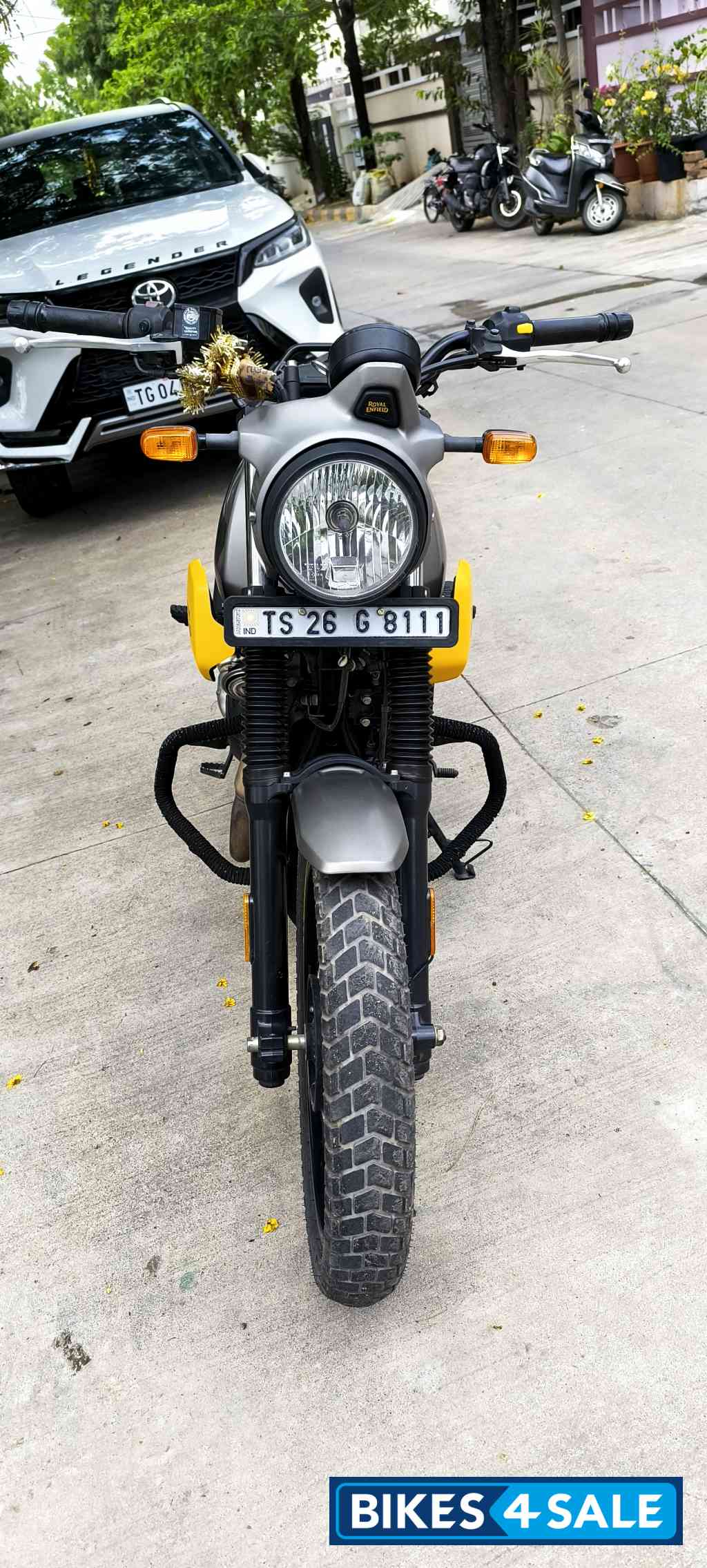 Grapit Yellow Royal Enfield Scram 411 Grapit Yellow Royal Enfield Scram 411