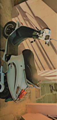 White Pure EV epluto