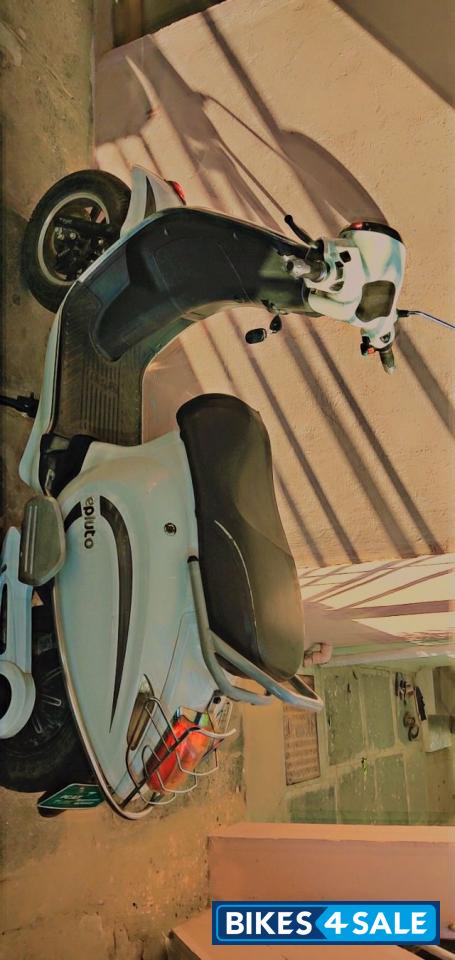 White Pure EV epluto