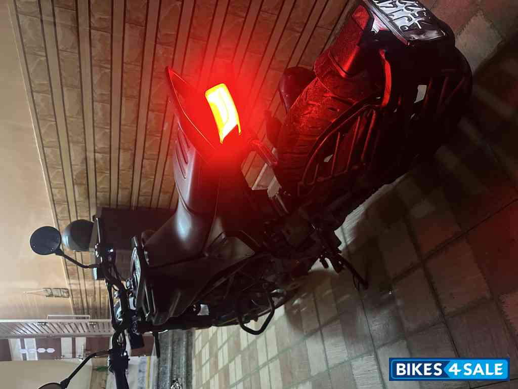 Husqvarna Svartpilen 250 2022