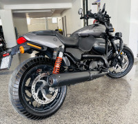 Gunmetal Harley Davidson Street Rod