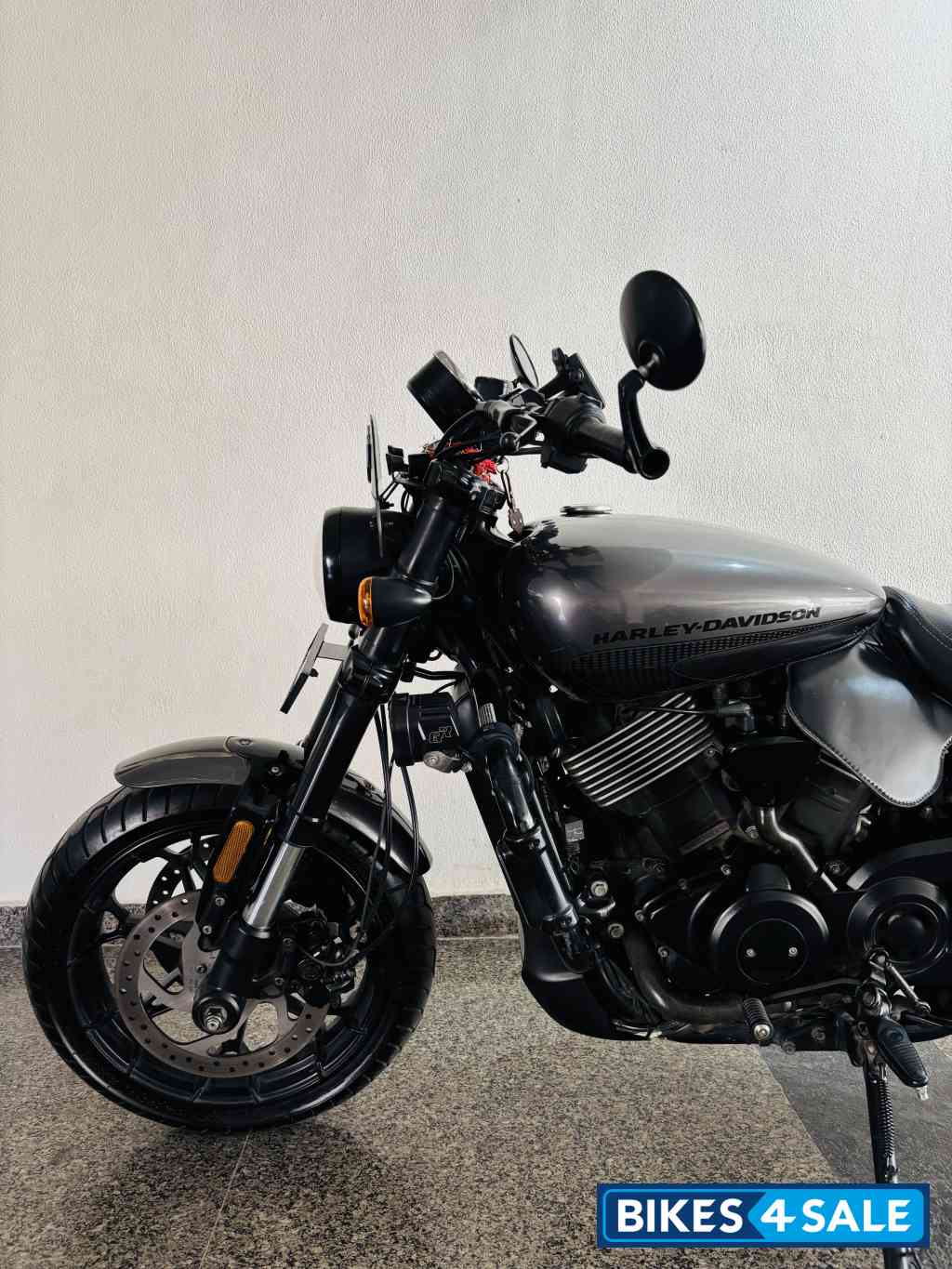 Gunmetal Harley Davidson Street Rod