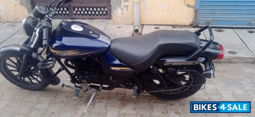 Bajaj Avenger Street 150
