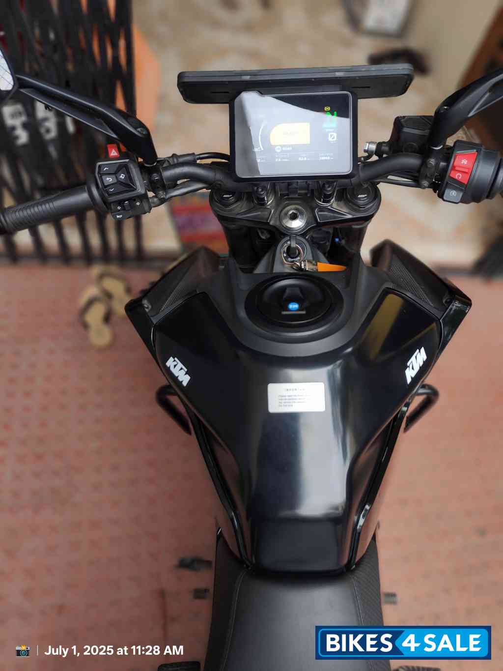 Black KTM Duke 250 2024