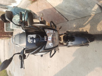 Black And White TVS Star City Plus