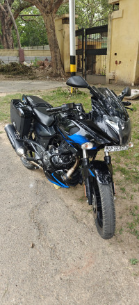 Bajaj Pulsar 220F BS6 2020 Model