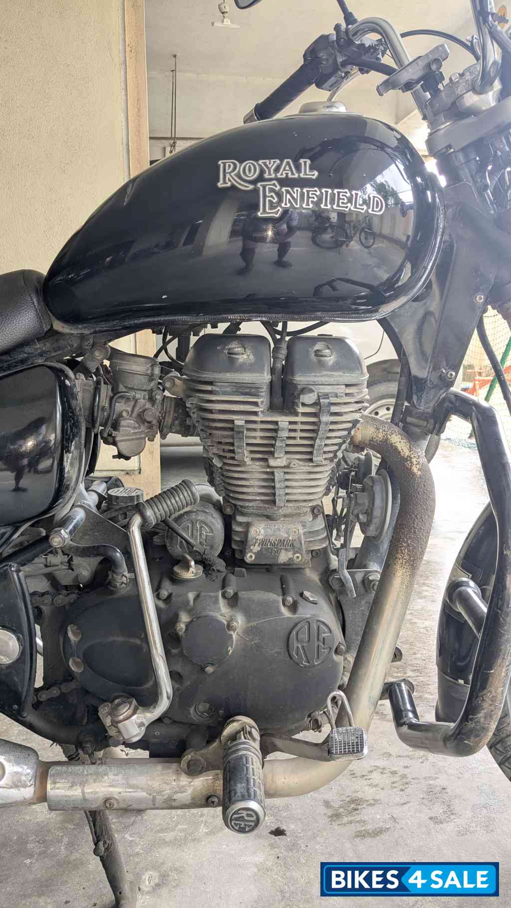 Black Royal Enfield Thunderbird TwinSpark 350