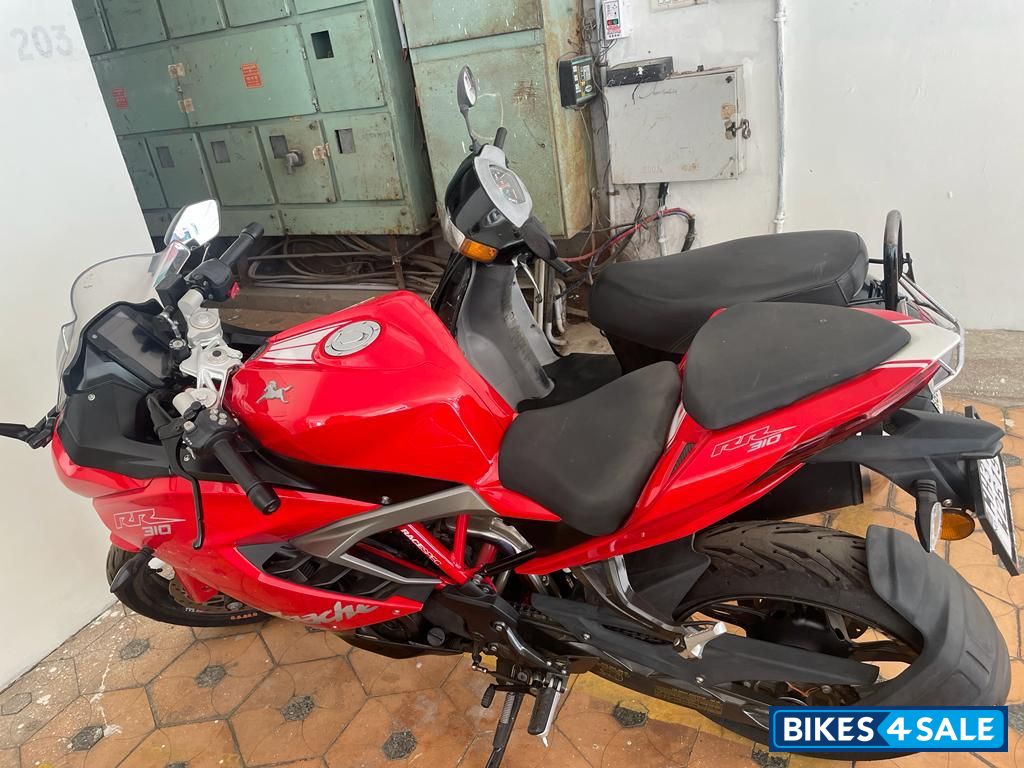 Red TVS Apache RR 310