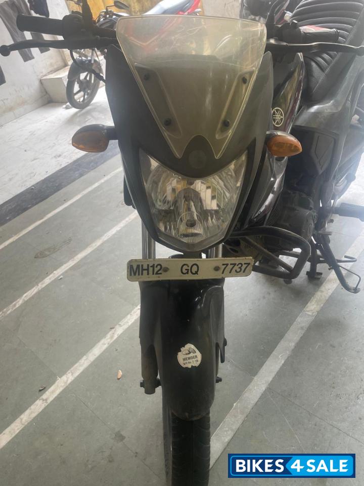 Black Yamaha SZ-X Black Yamaha SZ-X