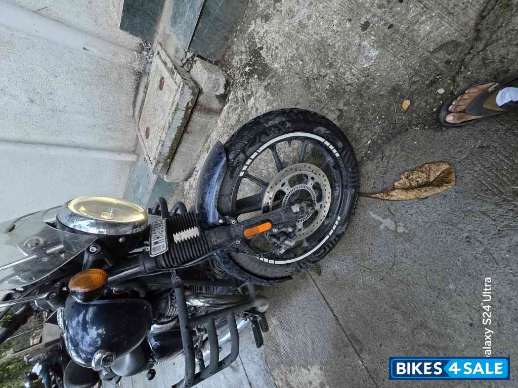 Blue Royal Enfield Meteor 350 Stellar