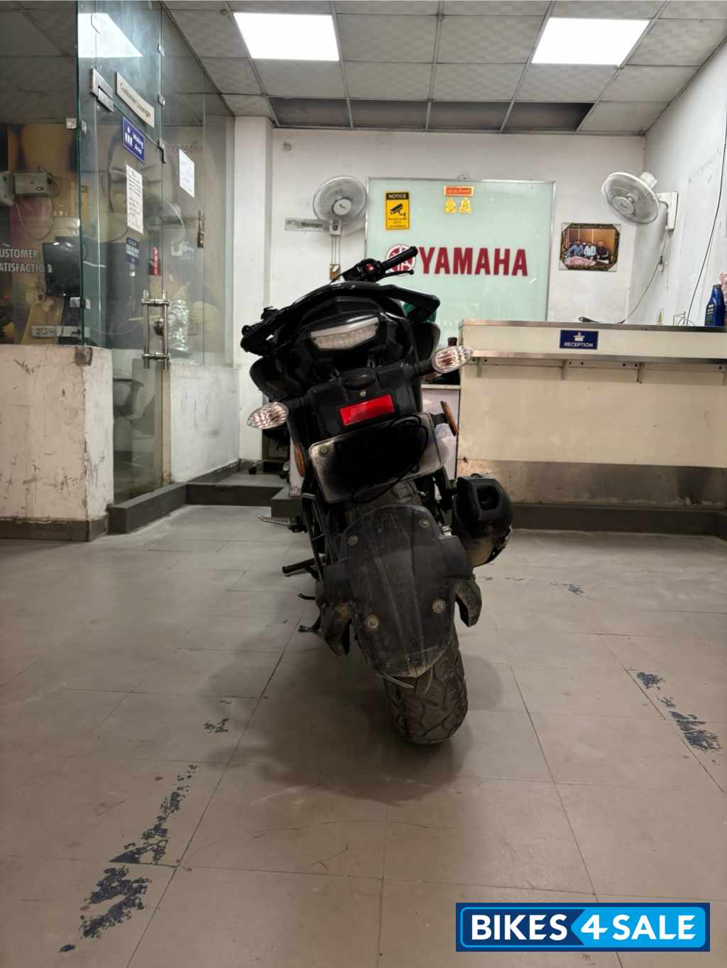 Black Golden Yamaha FZ-S FI V3 BS6