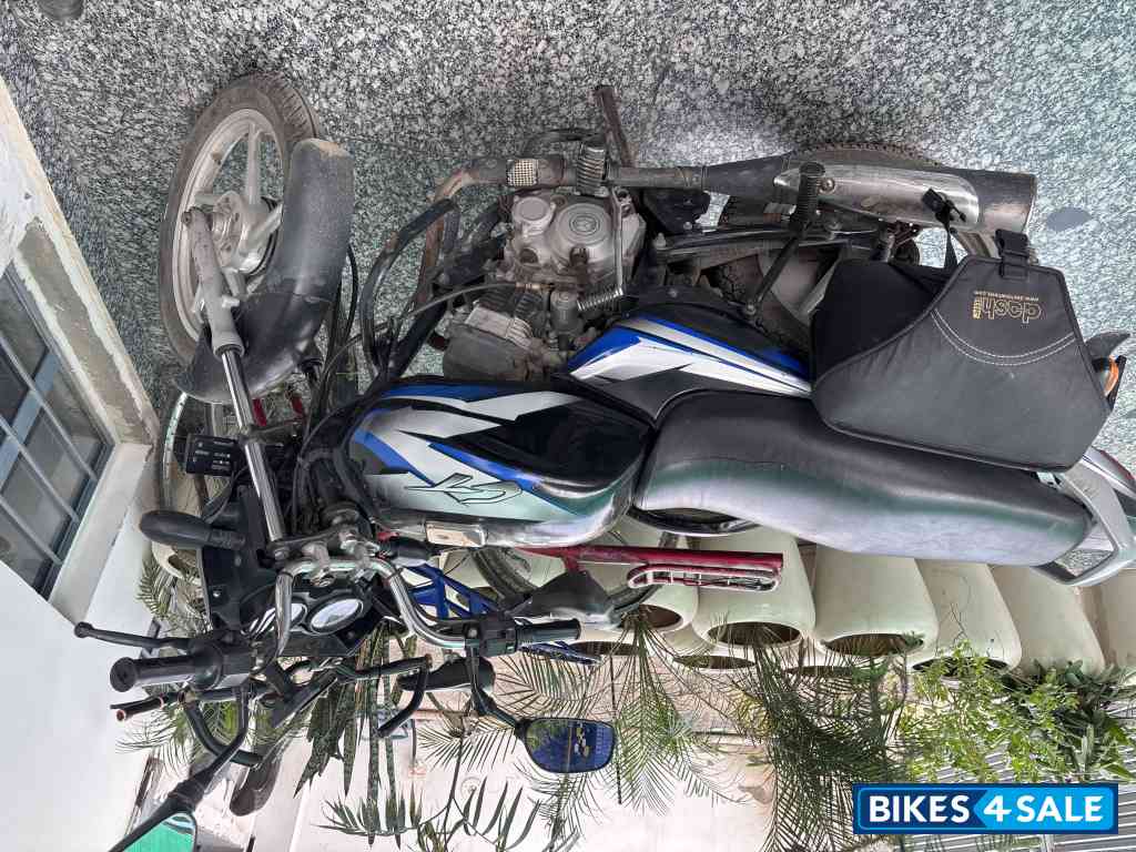 Black And Blue Bajaj CT 100 ES