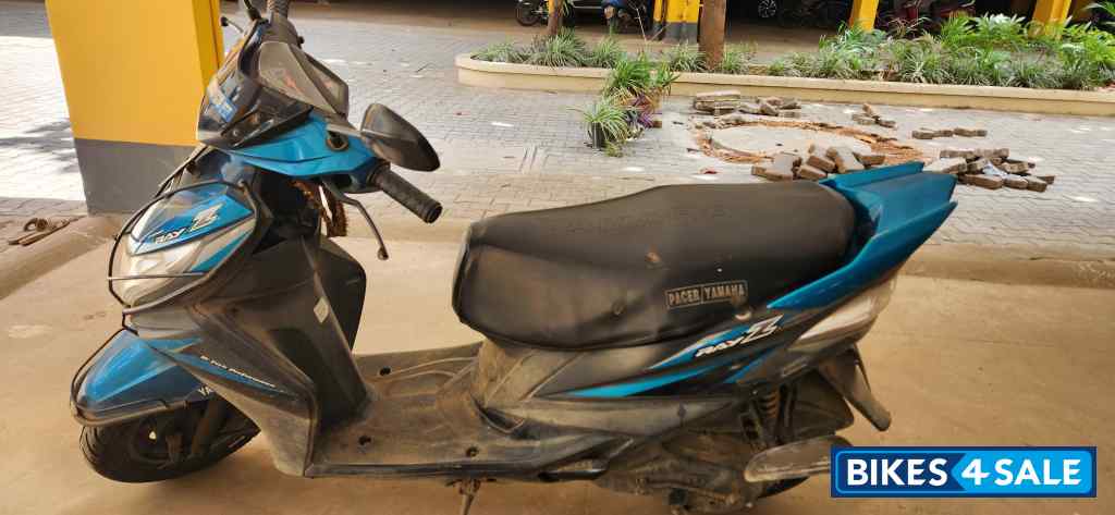 Yamaha Cygnus Ray ZR