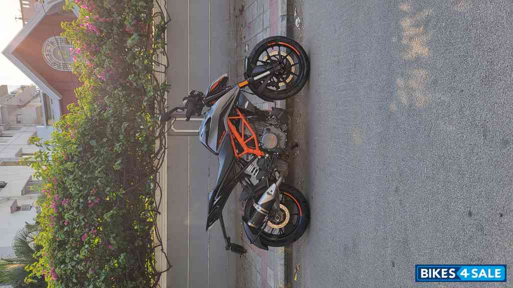 KTM Duke 390 2022