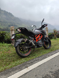 KTM Duke 390 2022