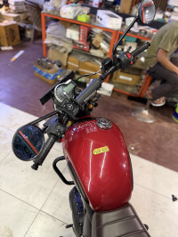 Red Triumph Scrambler 400 X