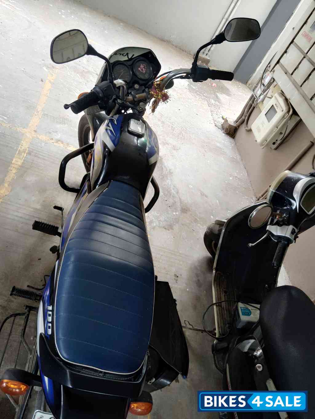 Bajaj CT100 ES BS6