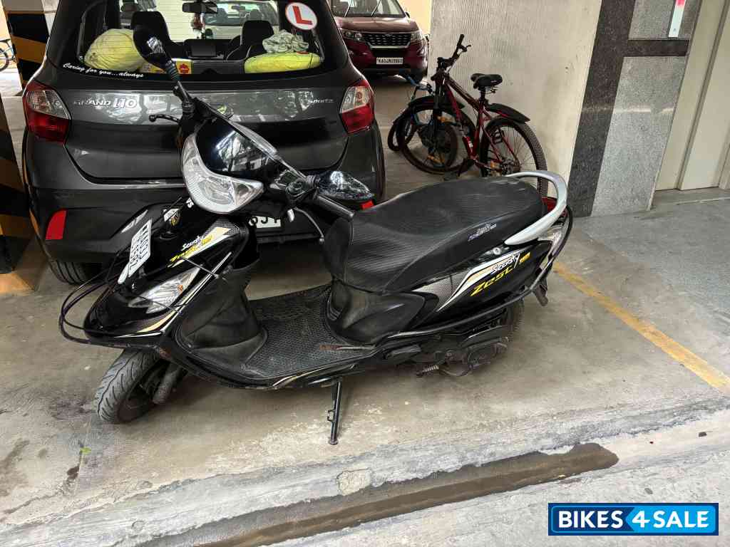 TVS Scooty Zest TVS Scooty Zest