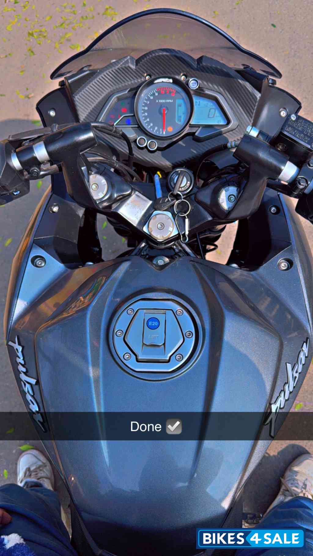 Bajaj Pulsar RS 200 ABS Bajaj Pulsar RS 200 ABS