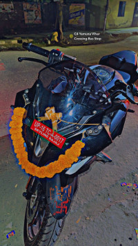 Bajaj Pulsar RS 200 ABS