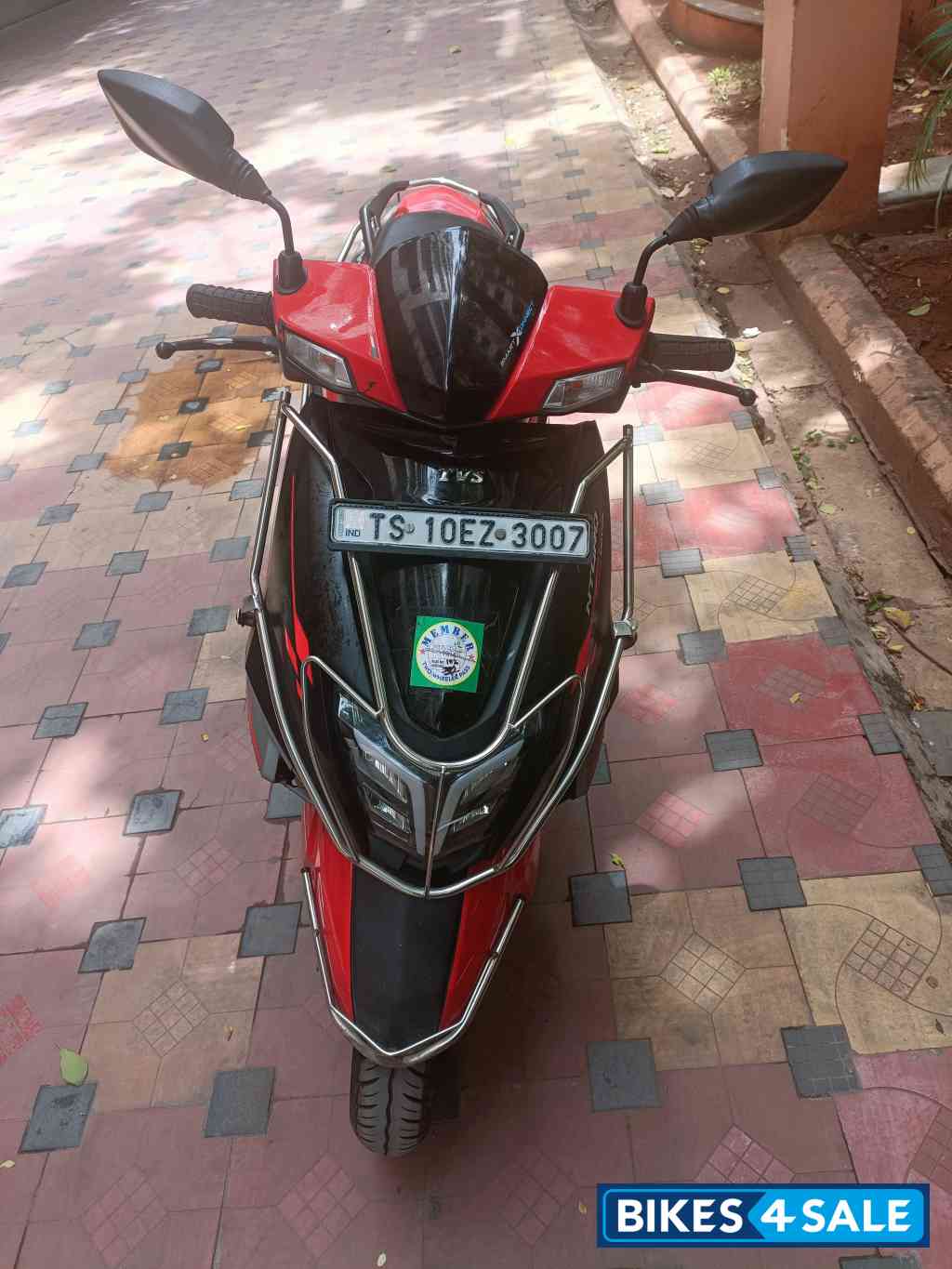 Red TVS NTORQ 125 Red TVS NTORQ 125
