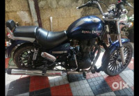 Blue Royal Enfield Thunderbird 350