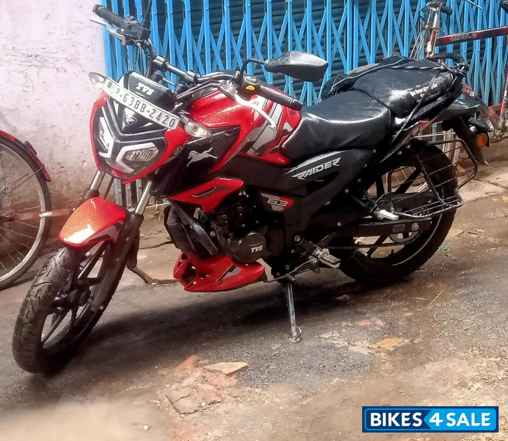 TVS Raider 125 Marvel Super Squad Edition