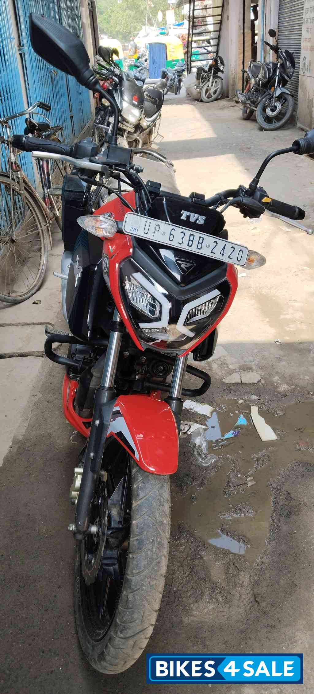 TVS Raider 125 Marvel Super Squad Edition