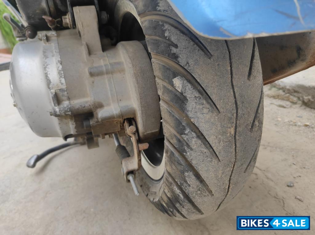 Assure Blue Vespa SXL 150