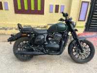 Yezdi Roadster Dark 2023 Model