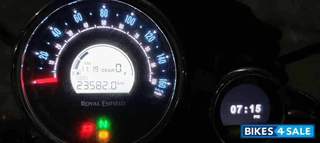 Bridge Royal Enfield Meteor 350 Bridge Royal Enfield Meteor 350