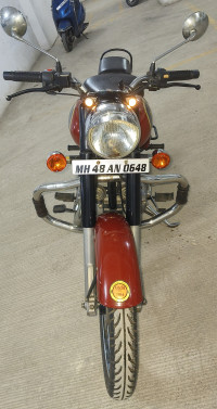 Chestnut Royal Enfield Classic 350