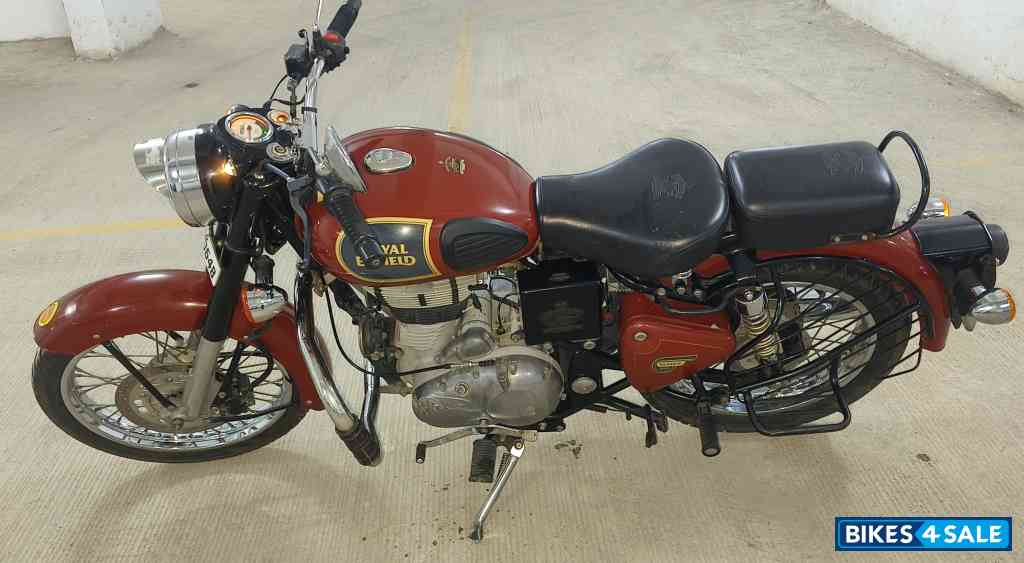Chestnut Royal Enfield Classic 350 Chestnut Royal Enfield Classic 350