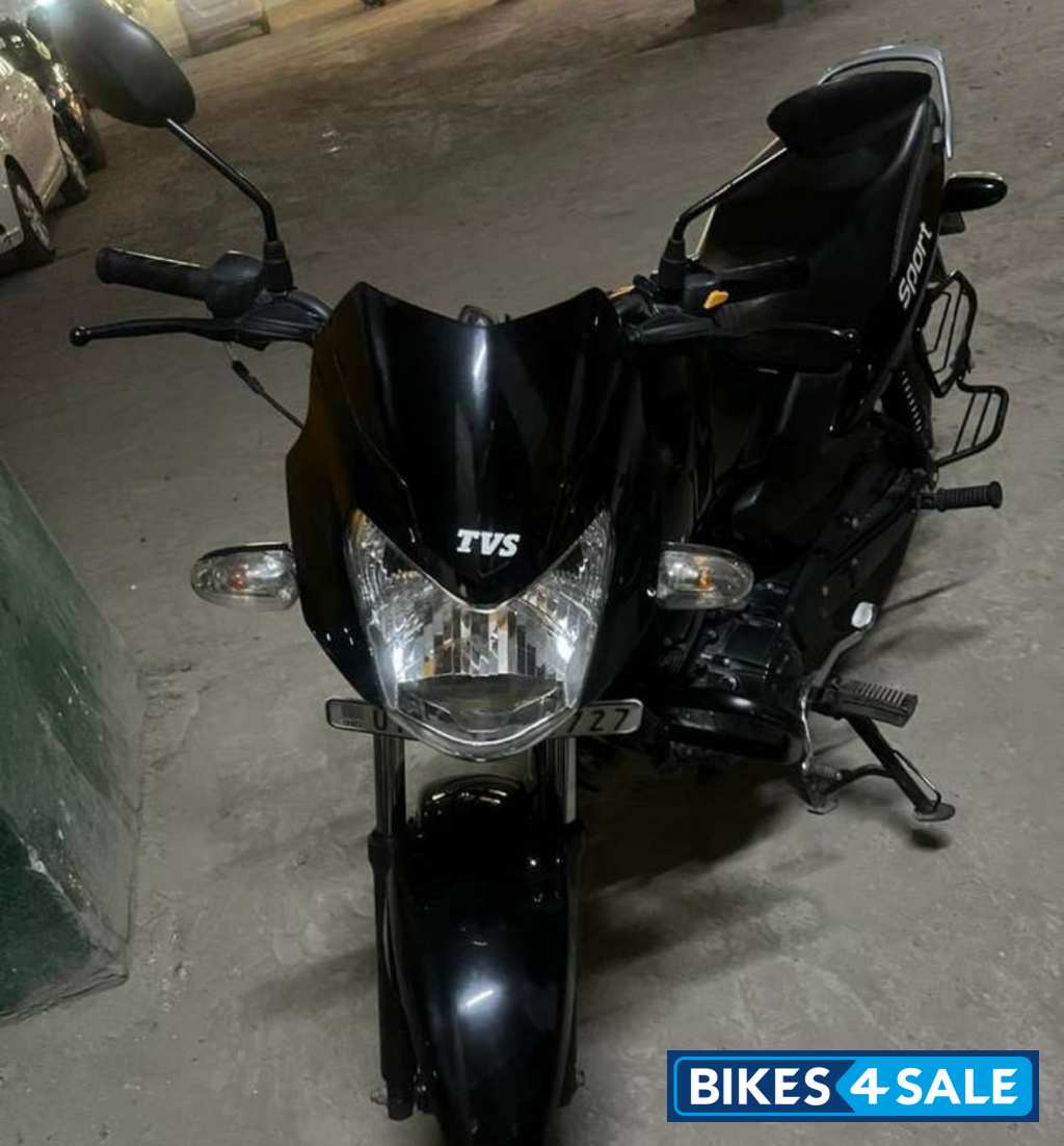 Black TVS Sport BS6