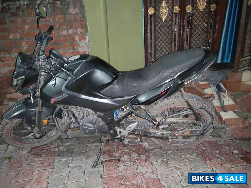 Matt Grey Hero Xtreme 160R Stealth Edition