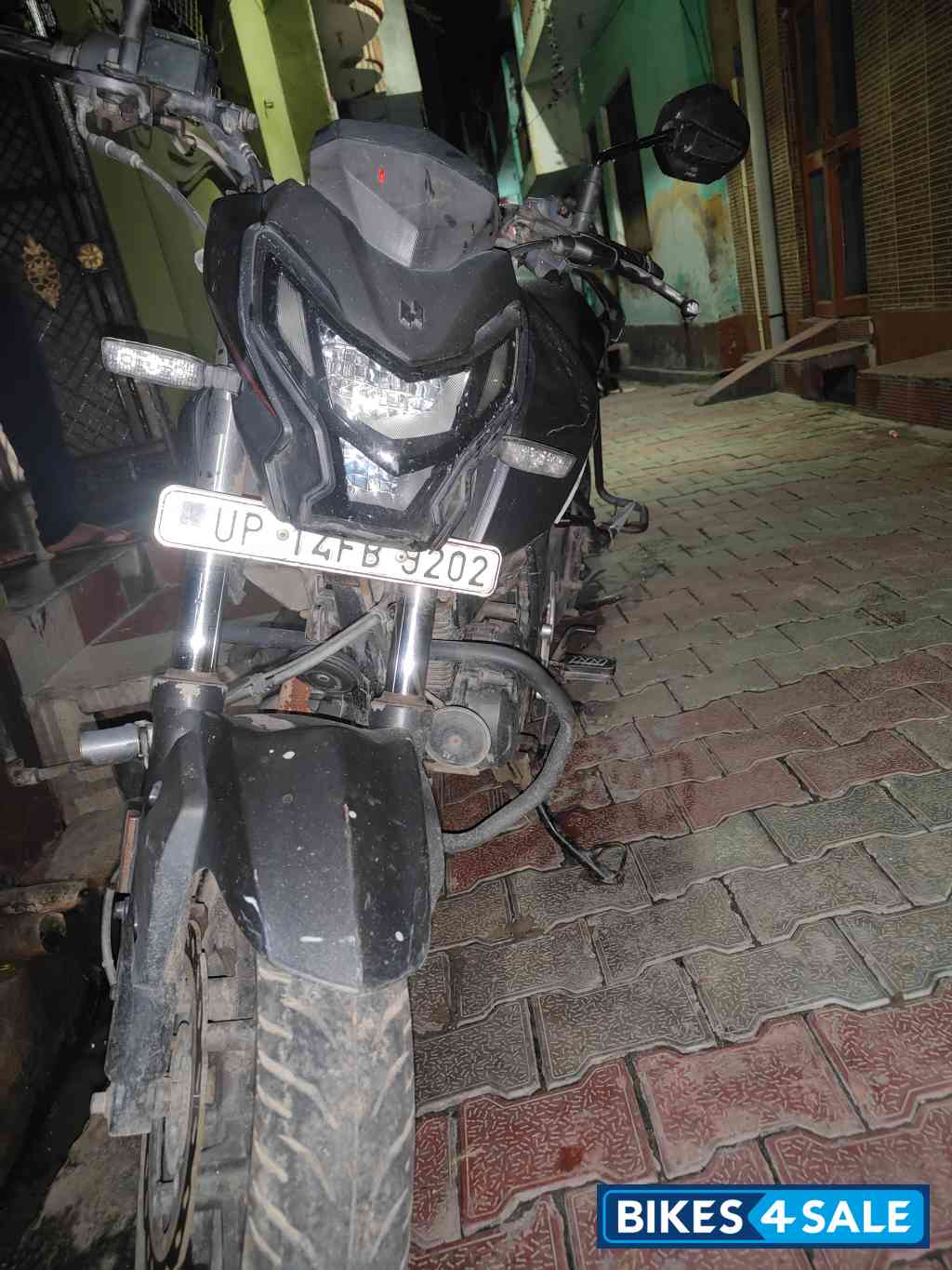 Matt Grey Hero Xtreme 160R Stealth Edition