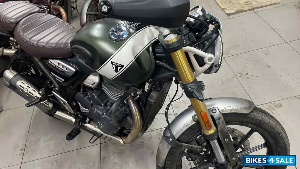 Triumph Scrambler 400 X